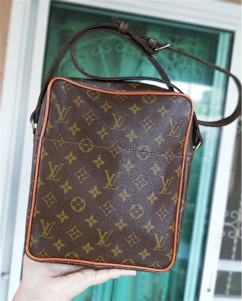 louis vuitton vintage sling bag